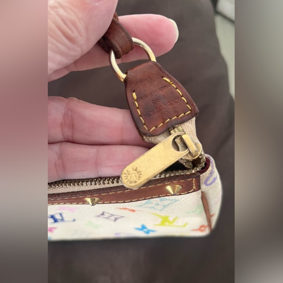 Vintage Louis Vuitton multi-color pochette - Picture 10 of 10